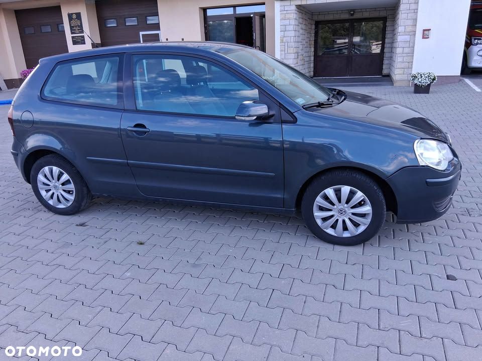 Volkswagen Polo - 2
