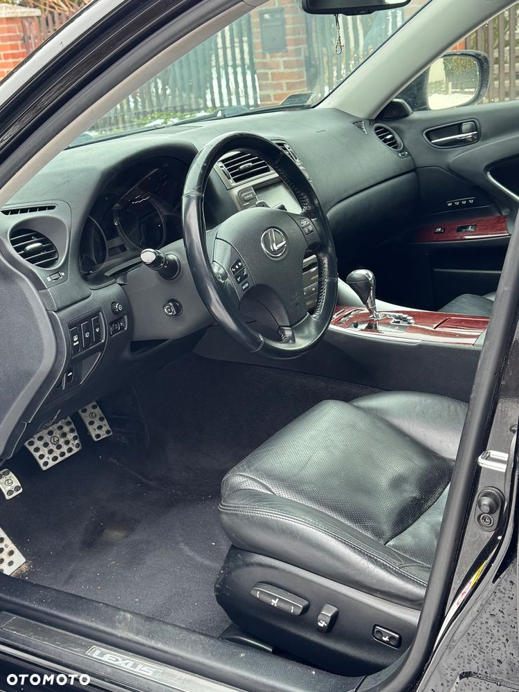 Lexus IS 250 Classic - 9