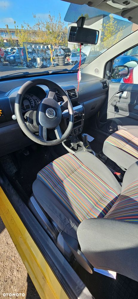 Volkswagen Fox 1.2 40kw 2006r tylko części - 2
