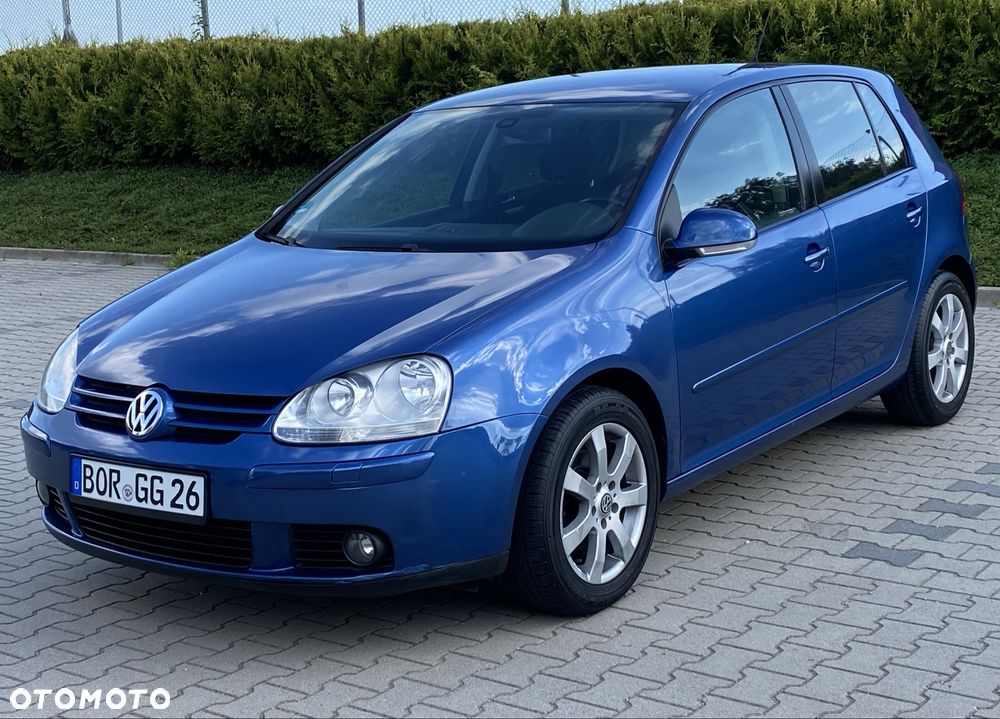 Volkswagen Golf - 6
