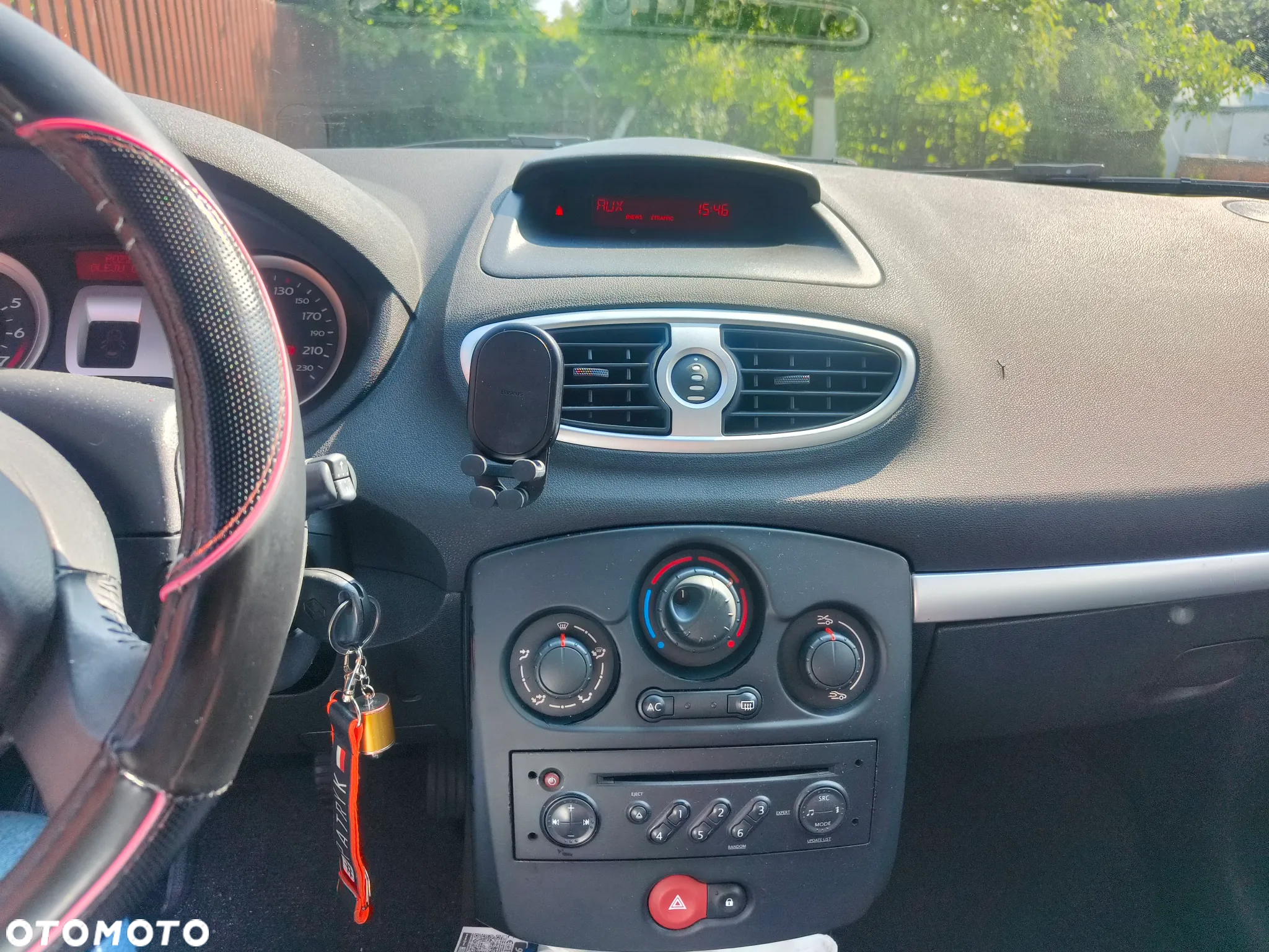 Renault Clio - 9