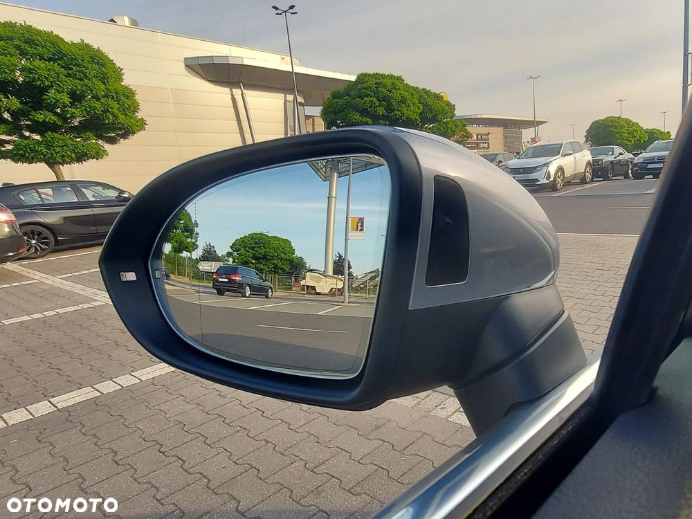 Volkswagen Passat 2.0 TDI EVO Elegance - 14