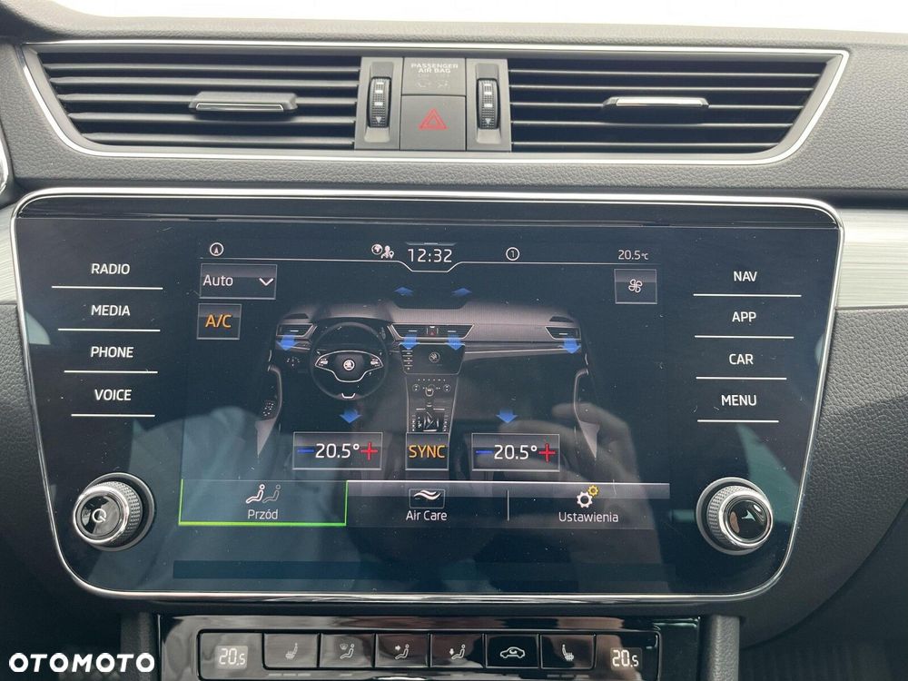 Skoda Superb 1.5 TSI Ambition DSG - 21