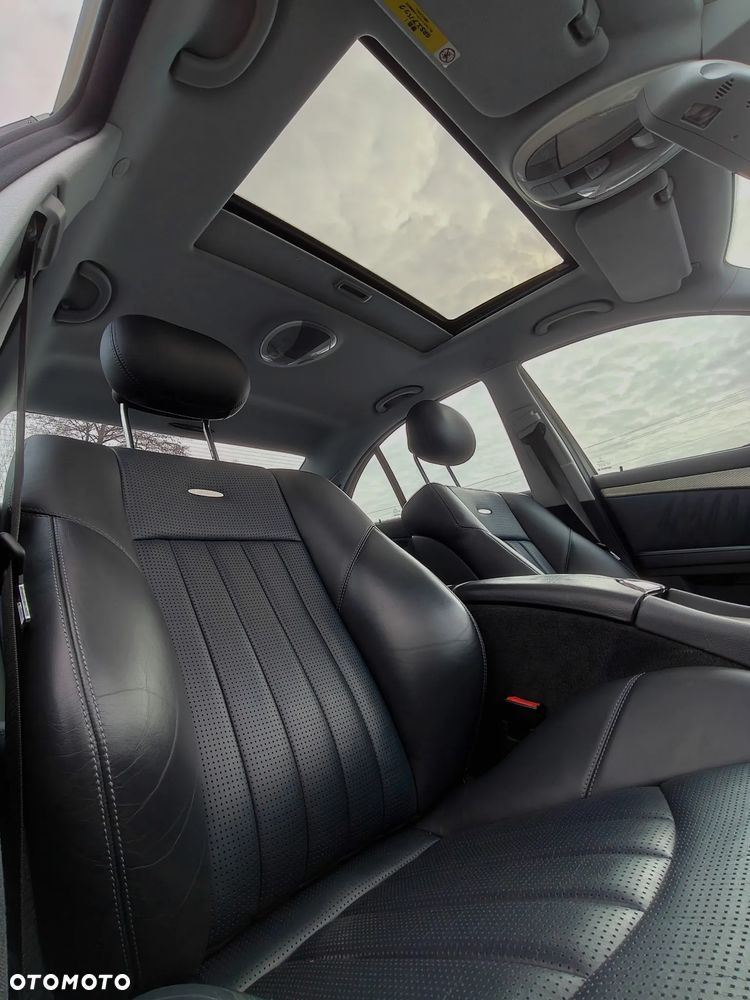 Mercedes-Benz Klasa E 55 AMG Automatik - 19