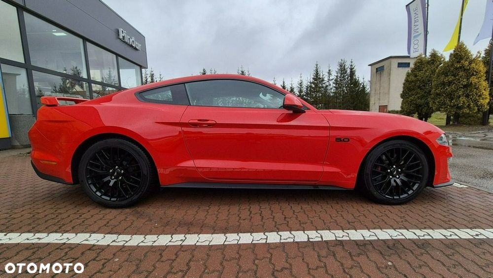 Ford Mustang - 4