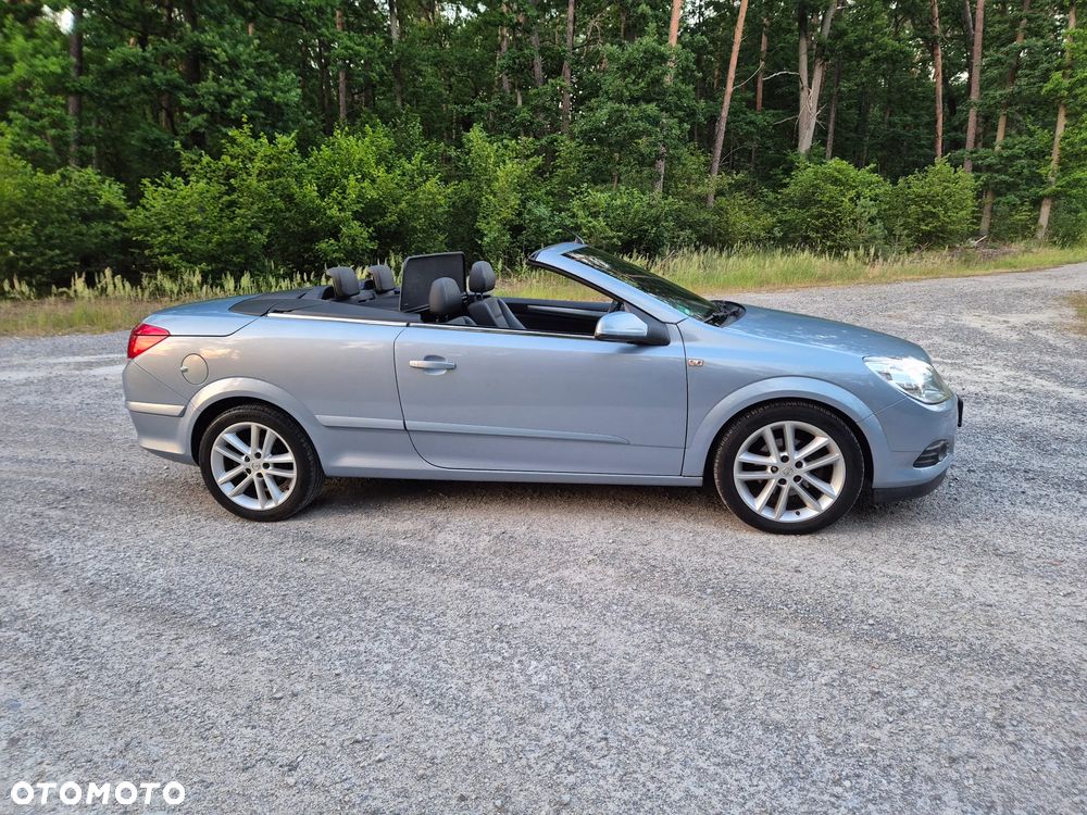 Opel Astra 1.8 Cosmo - 4