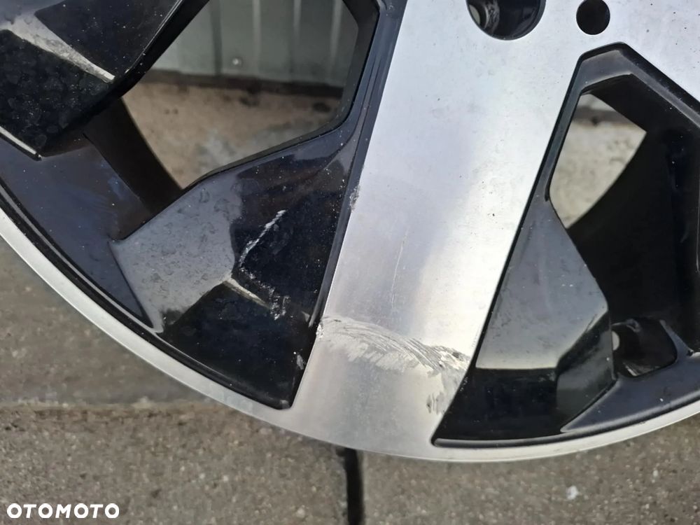 MERCEDES B KLASA W247 FELGA ALUMINIOWA 7.5" X 18" 5X112 ET 53 A2474012800 ALUFELGA - 4