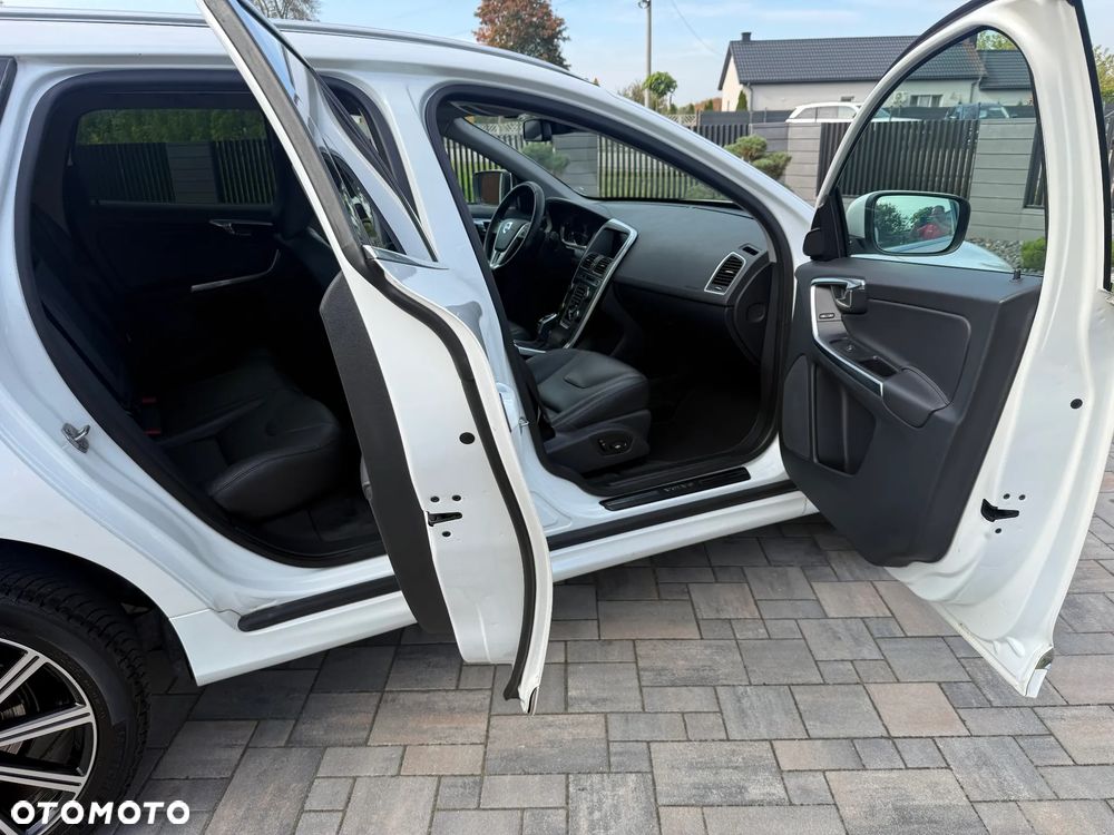 Volvo XC 60 D4 Geartronic Summum - 37