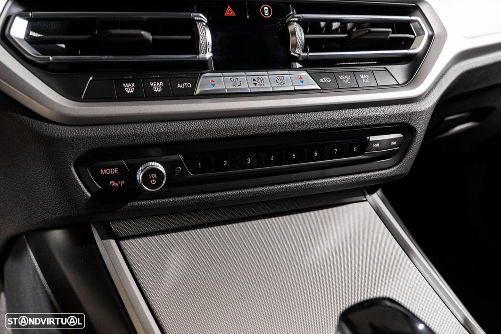 BMW 320 e Corporate Edition Auto - 21