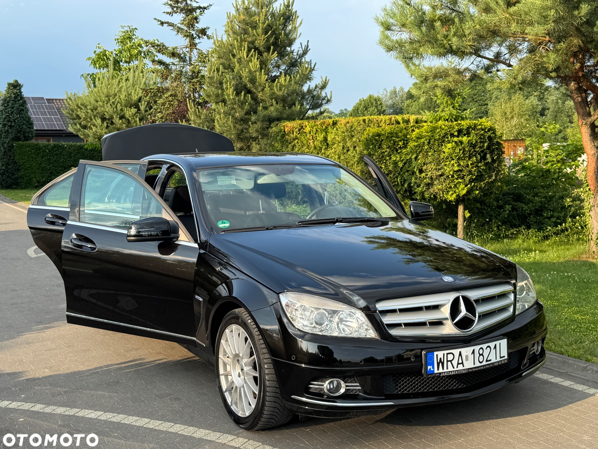 Mercedes-Benz Klasa C 180 T CGI Automatik BlueEFFICIENCY - 13