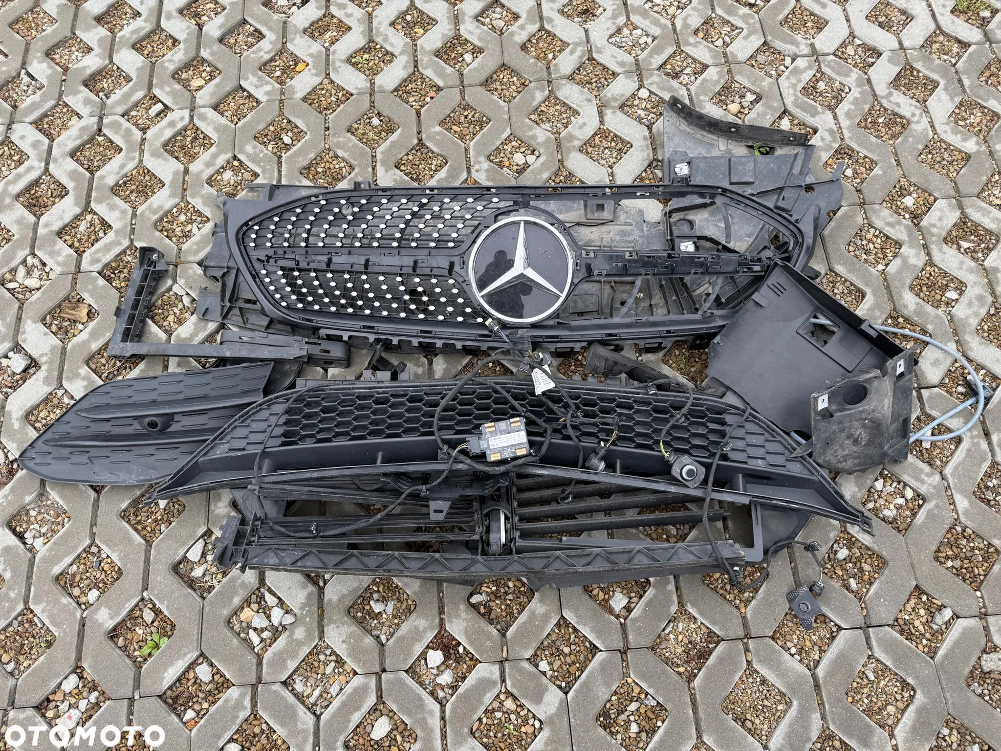 Mercedes-Benz CLA 200 d Shooting Brake 8G-DCT AMG Line - 18