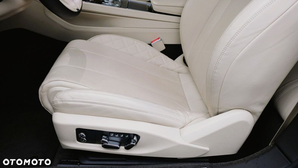 Bentley Continental GT - 13