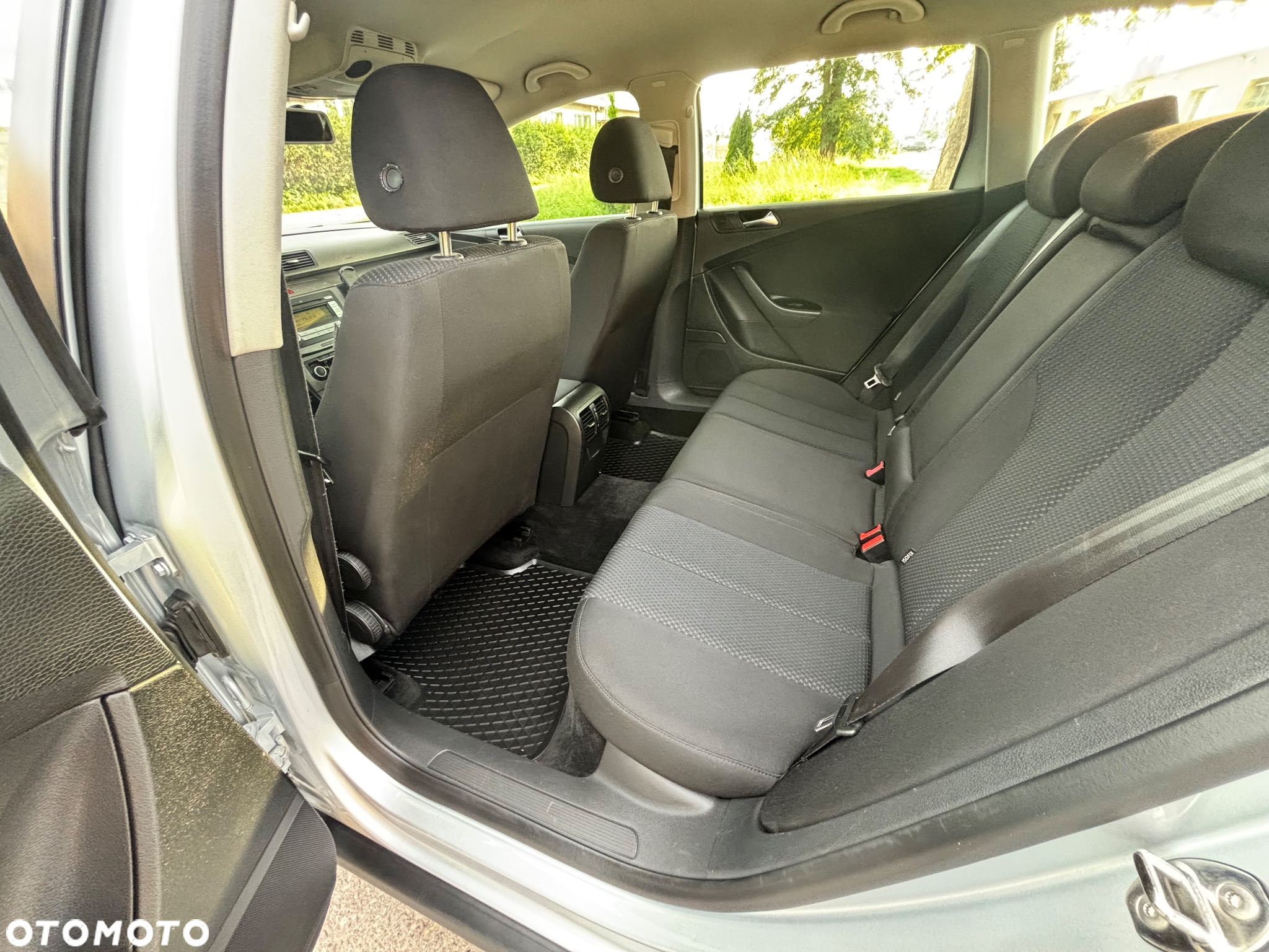 Volkswagen Passat 2.0 TDI Comfortline DSG - 17