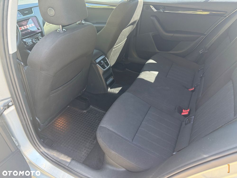 Skoda Octavia 2.0 TDI SCR Style - 8
