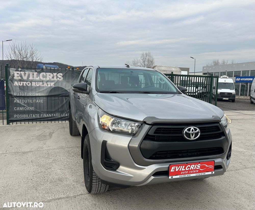 Toyota Hilux 2.4D 150CP 4x4 Double Cab 6MT Style - 31