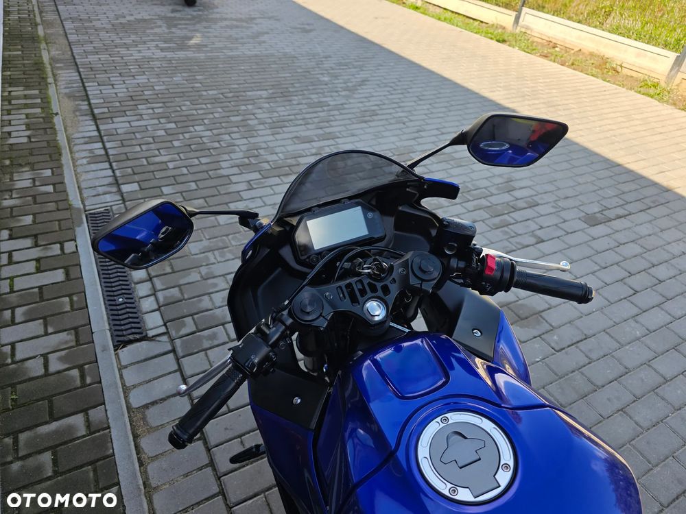 Yamaha R3 - 29