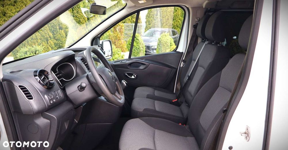 Renault Trafic - 15