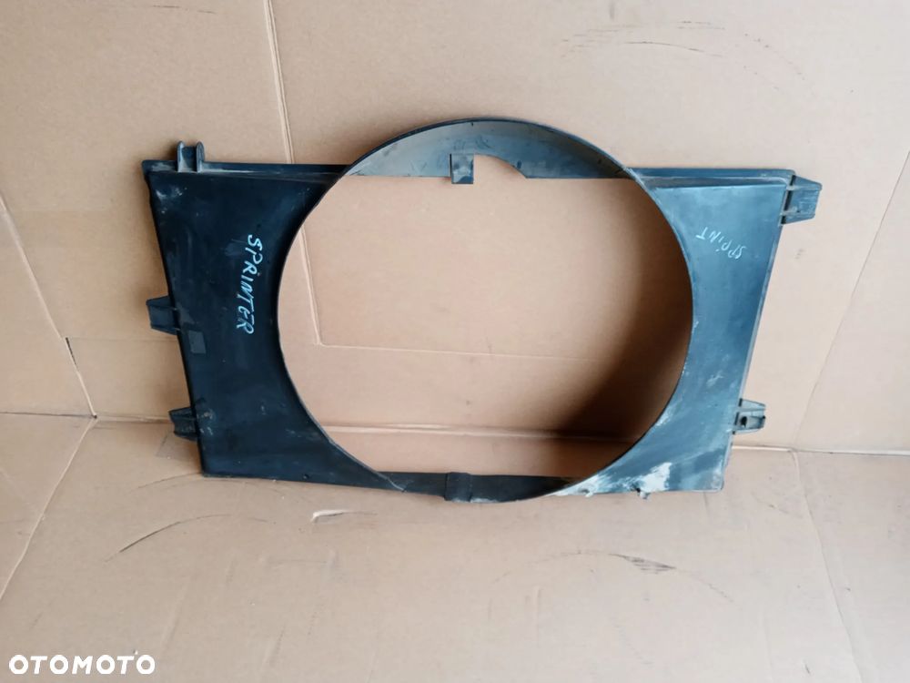 Osłona obudowa wentylatora chłodnicy Mercedes Sprinter A9015051655 - 1