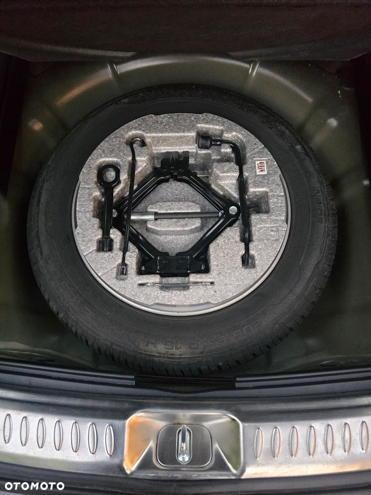 Hyundai i40 Kombi blue 1.7 CRDi Premium - 28