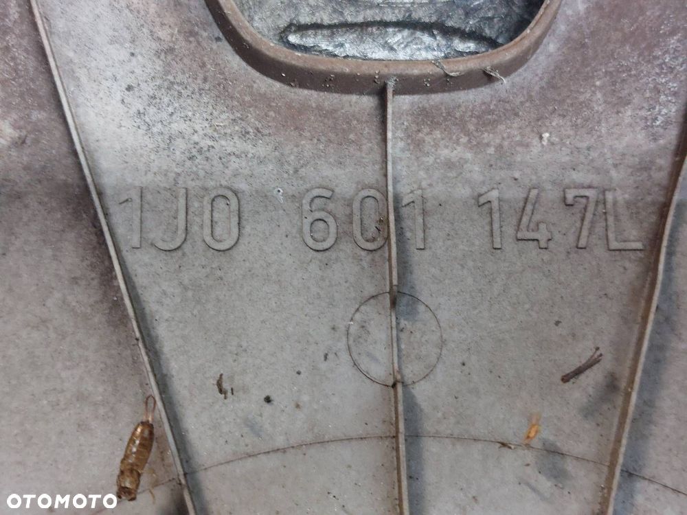 KOŁPAKI KOMPLET 14" VOLKSWAGEN 1J0601147L ID: 237064 - 5