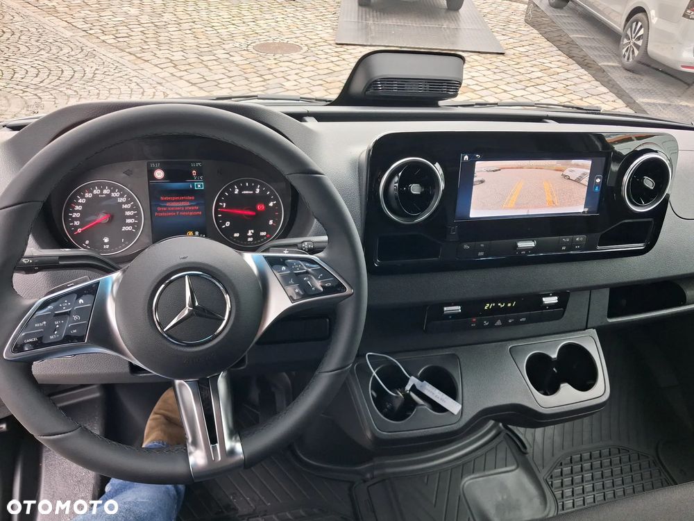 Mercedes-Benz Sprinter 319 CDI - 9