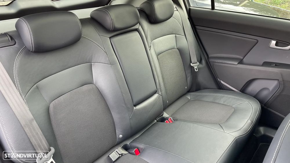 Kia Sportage 1.7 CRDI ISG TX - 18