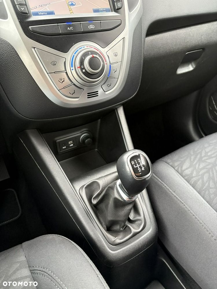Hyundai ix20 - 27