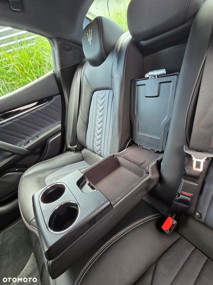 Maserati Ghibli S Q4 GranLusso - 18