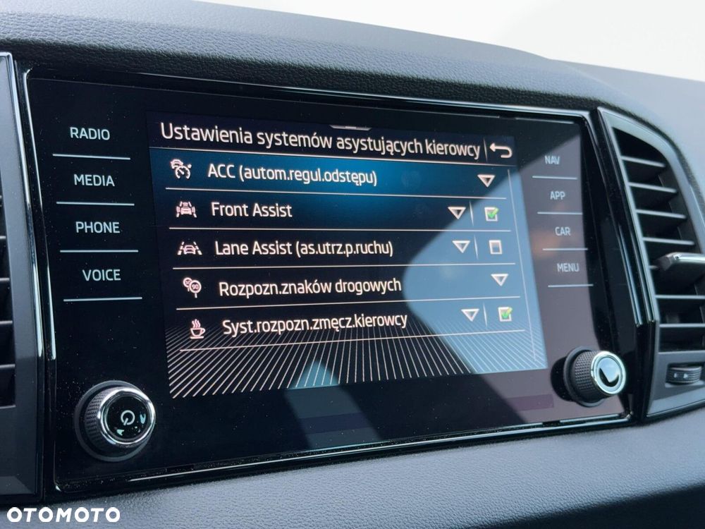 Skoda Karoq 1.5 TSI ACT 4x2 Sportline DSG - 33