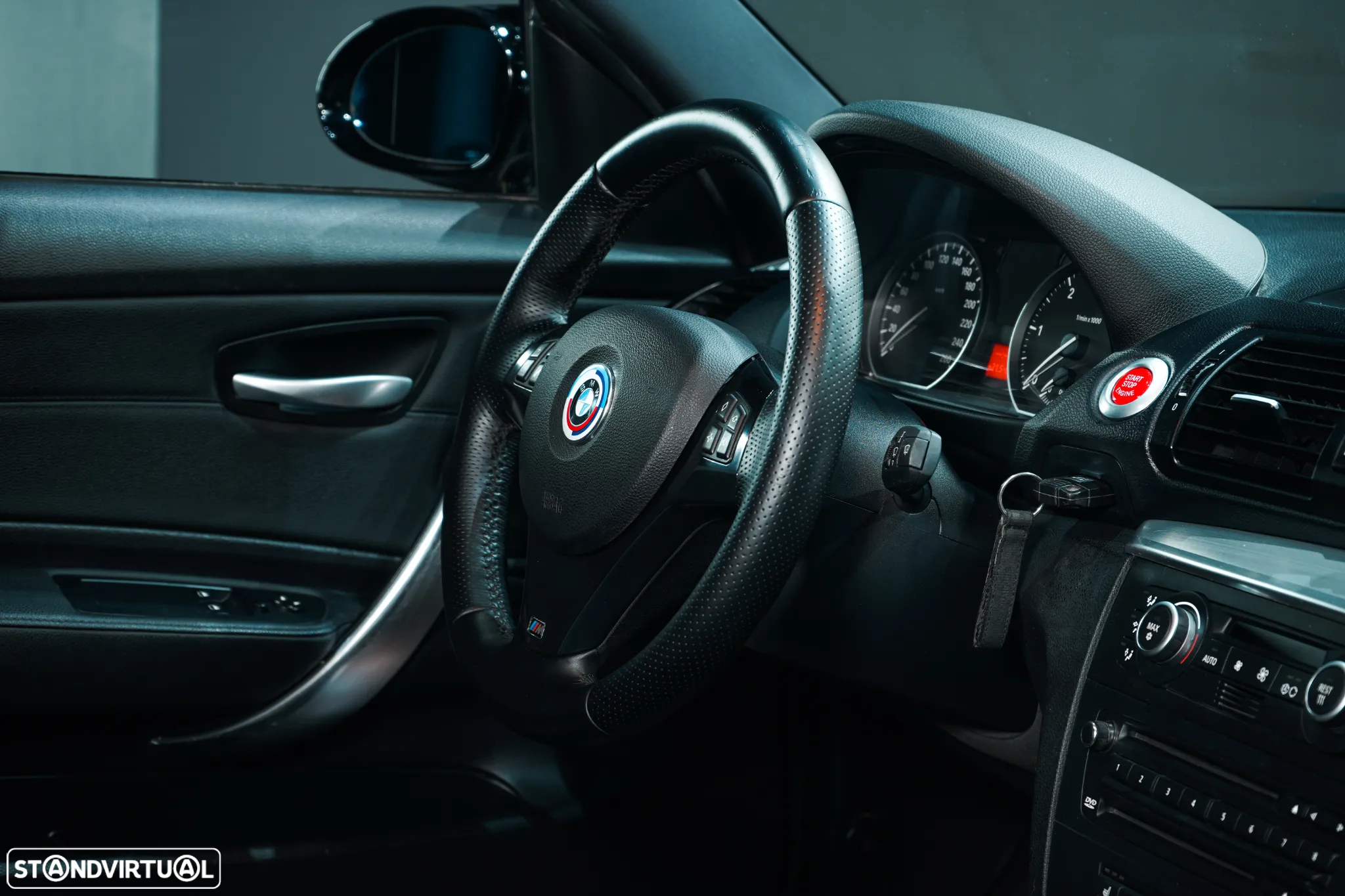 BMW 123 d Coupe Limited Edition Lifestyle c/ M Sport Pack - 16