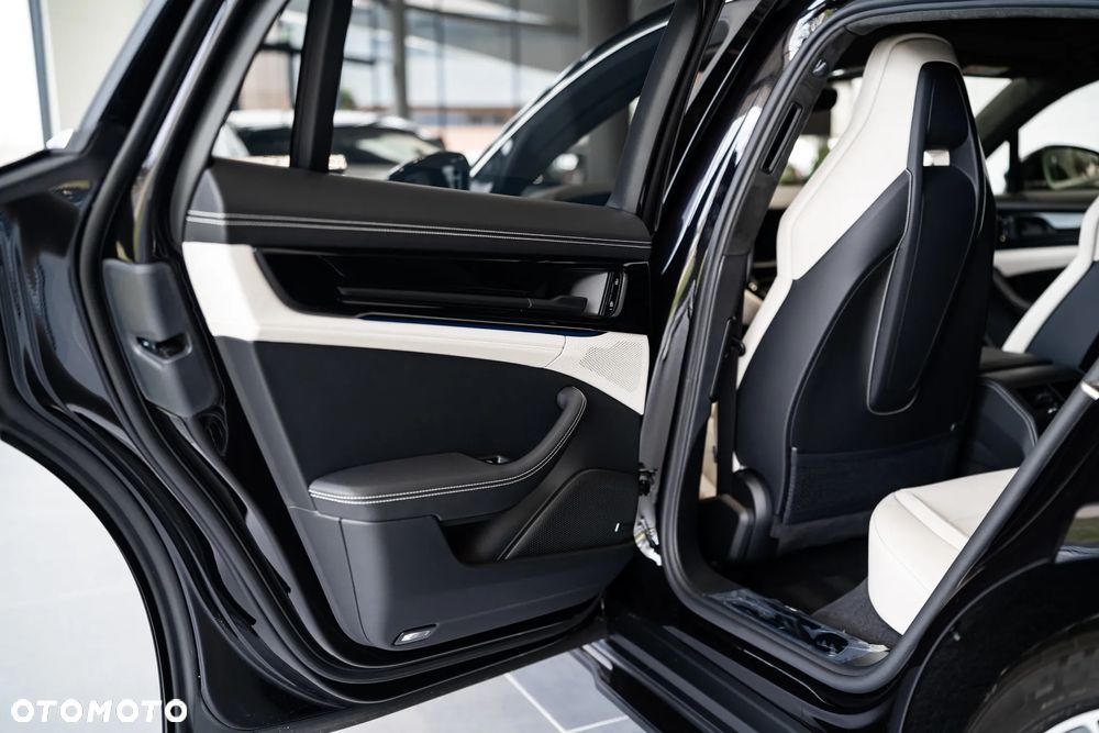 Porsche Panamera 4S E-Hybrid - 21
