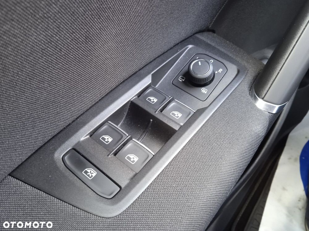 Volkswagen Touran 1.5 TSI EVO Highline DSG - 23