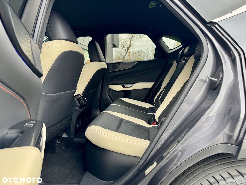 Lexus NX 450h+ Omotenashi AWD - 16
