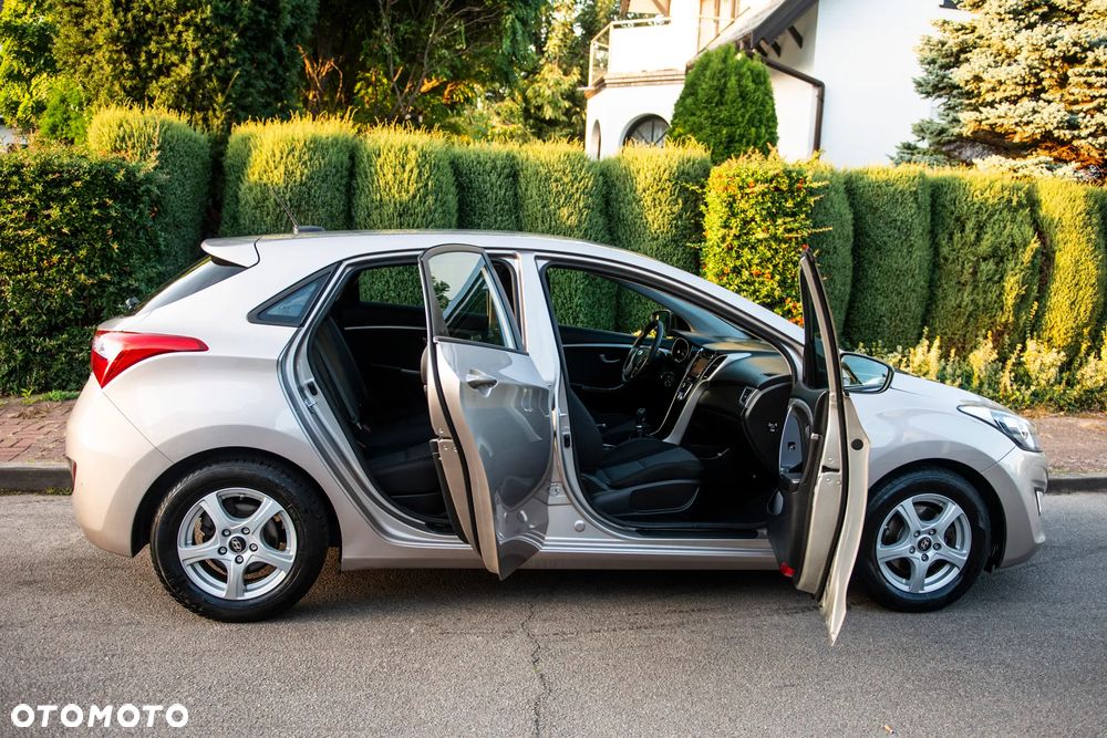 Hyundai i30 1.4 Comfort - 8