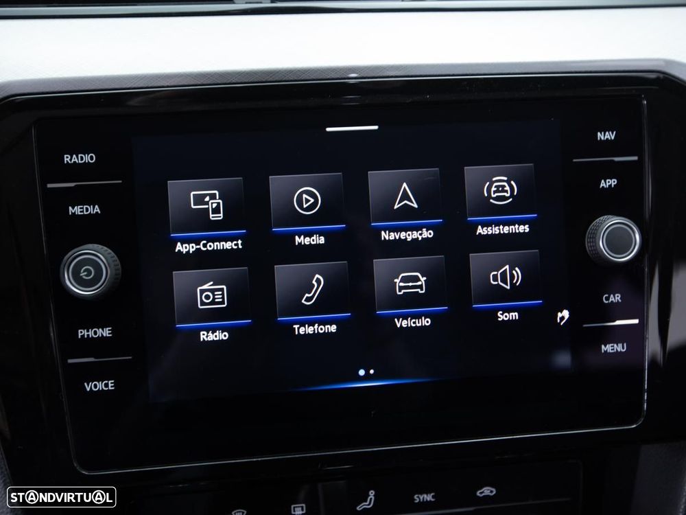 VW Passat Variant 2.0 TDI Business DSG - 27