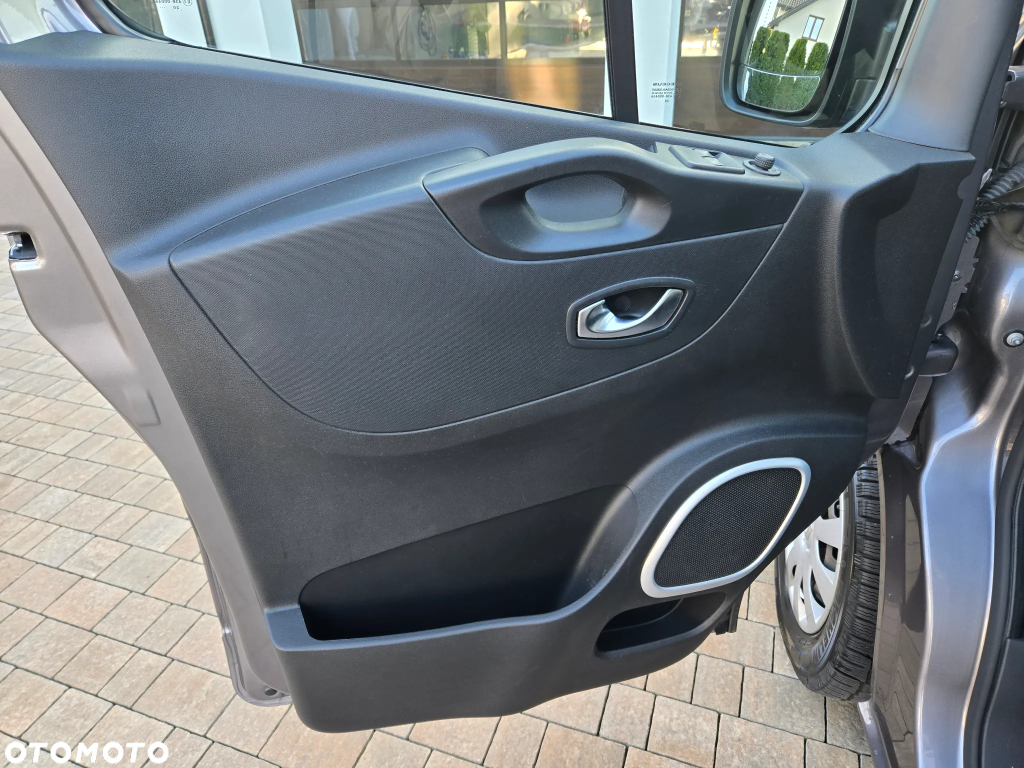 Renault Trafic Grand SpaceClass 2.0 dCi EDC - 13