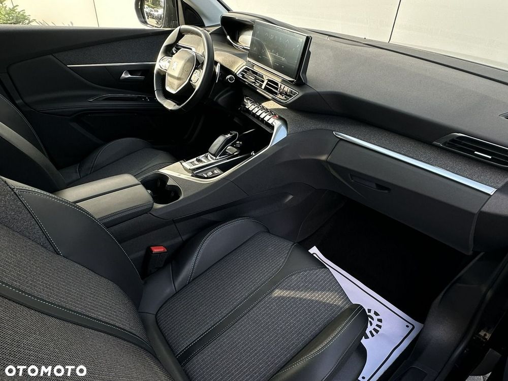 Peugeot 3008 - 18