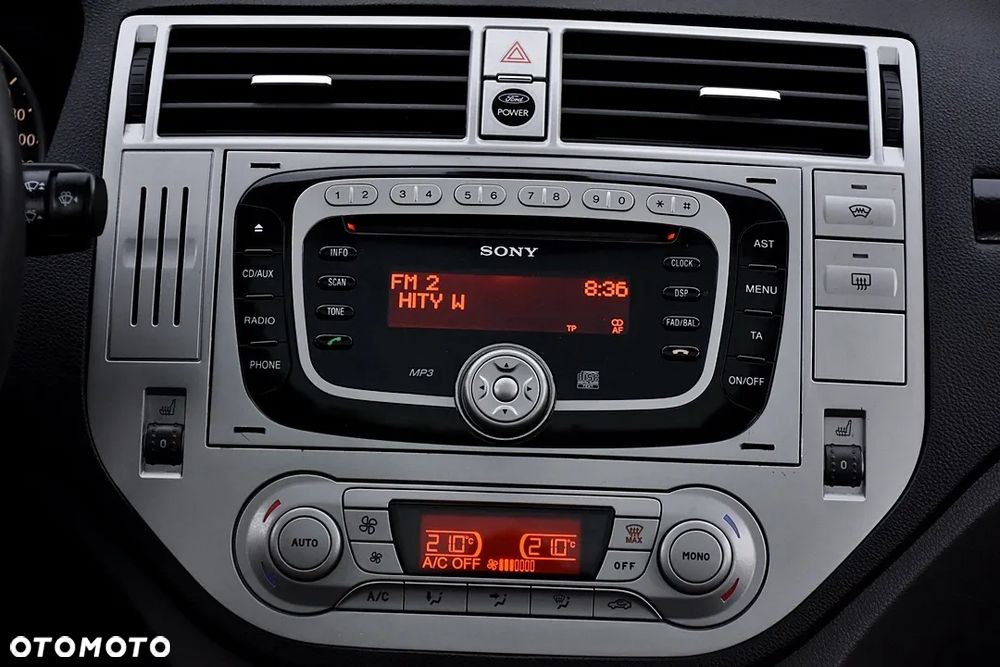 Ford Kuga 2.0 TDCi 4x4 Titanium - 23