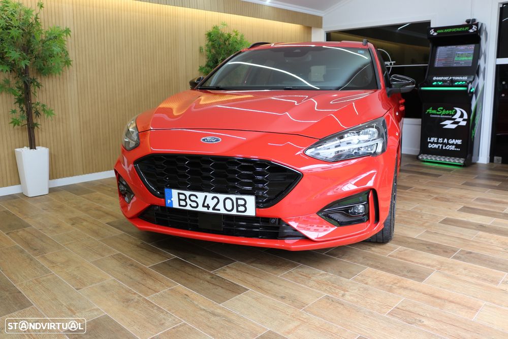 Ford Focus 1.0 EcoBoost S&S ST-LINE - 3