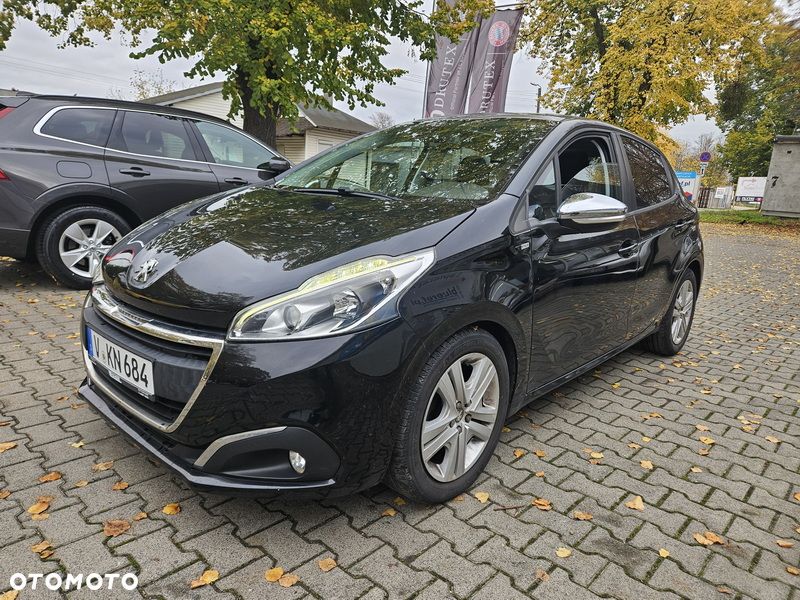 Peugeot 208 - 10