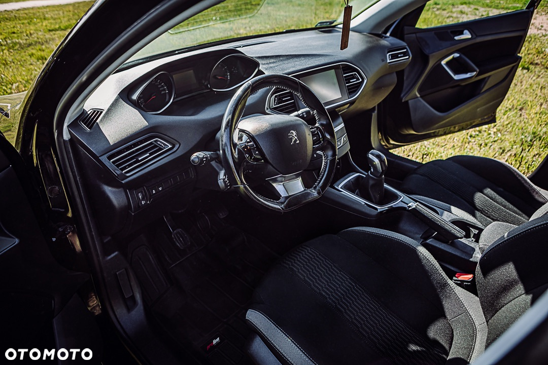 Peugeot 308 1.2 PureTech Active S&S - 9