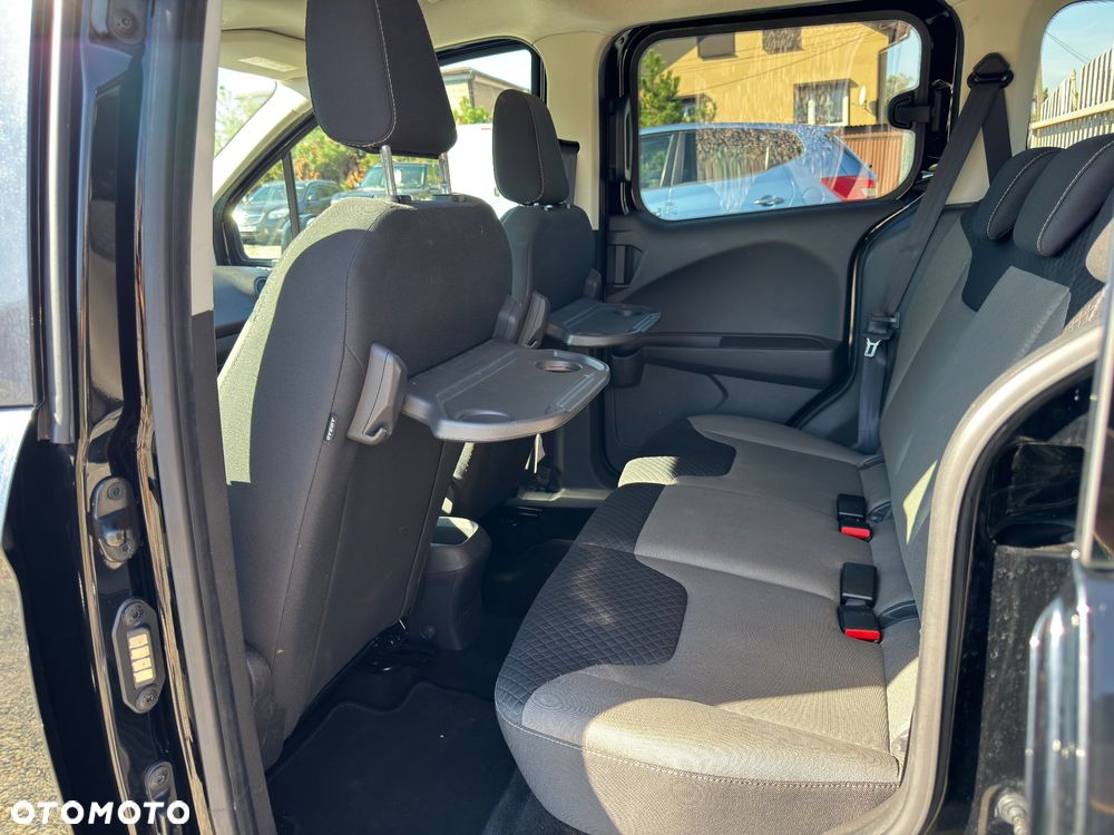 Ford Tourneo Courier 1.5 TDCi Titanium - 18
