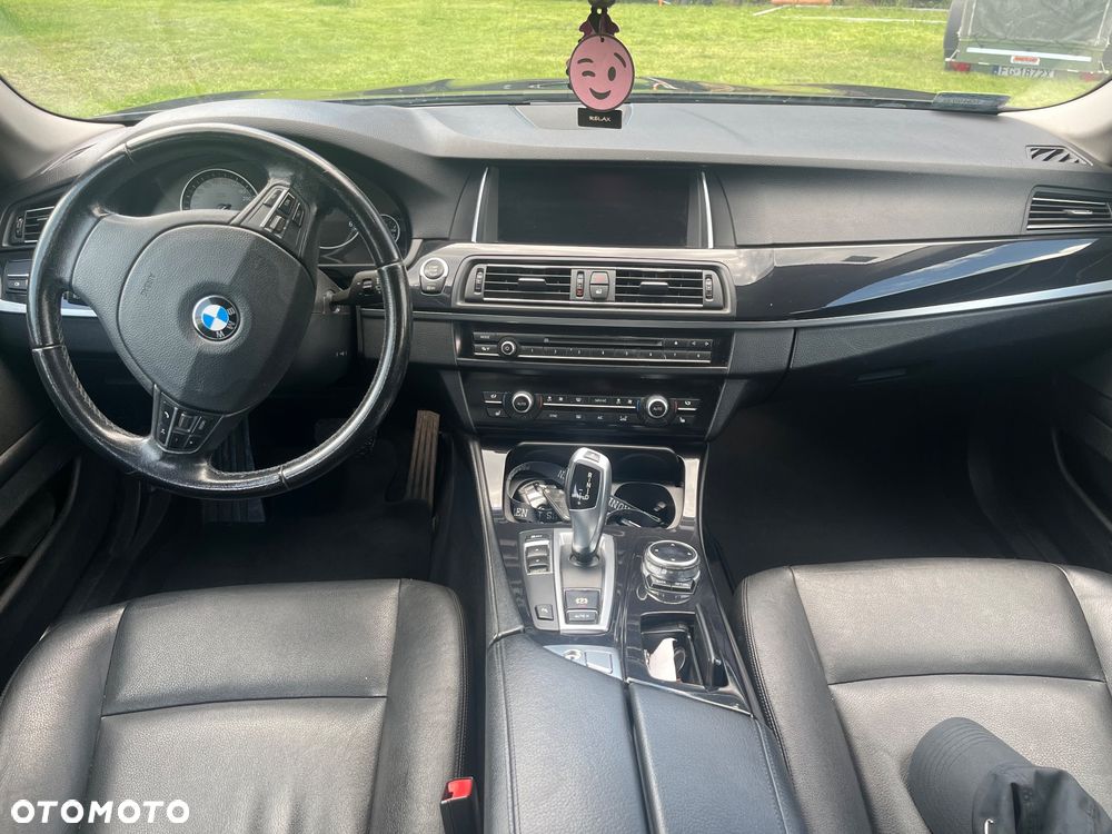 BMW Seria 5 520d - 11