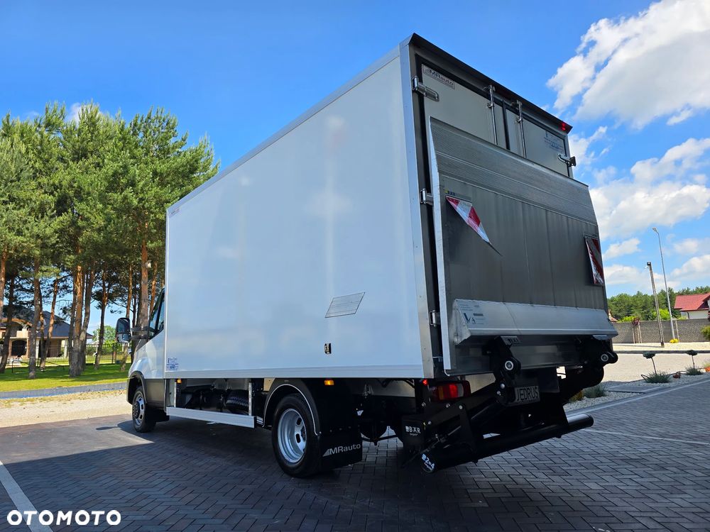 Iveco DAILY 50C18 MROŻNIA 8-PALETOWY + WINDA.1Tona AGREGAT Carrier -20*C +20*C 183Tyś km SERWIS DO OSTATNIEGO Km ASO IVECO SALON PL BOGATA OPCJA WYPOSAZENIA LED NAVI AKTYWNY TEMPOMAT FOTEL KIEROWCY PNEŁMATYCZNY - 13