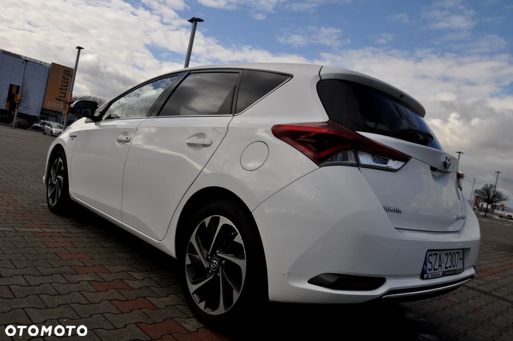 Toyota Auris - 15