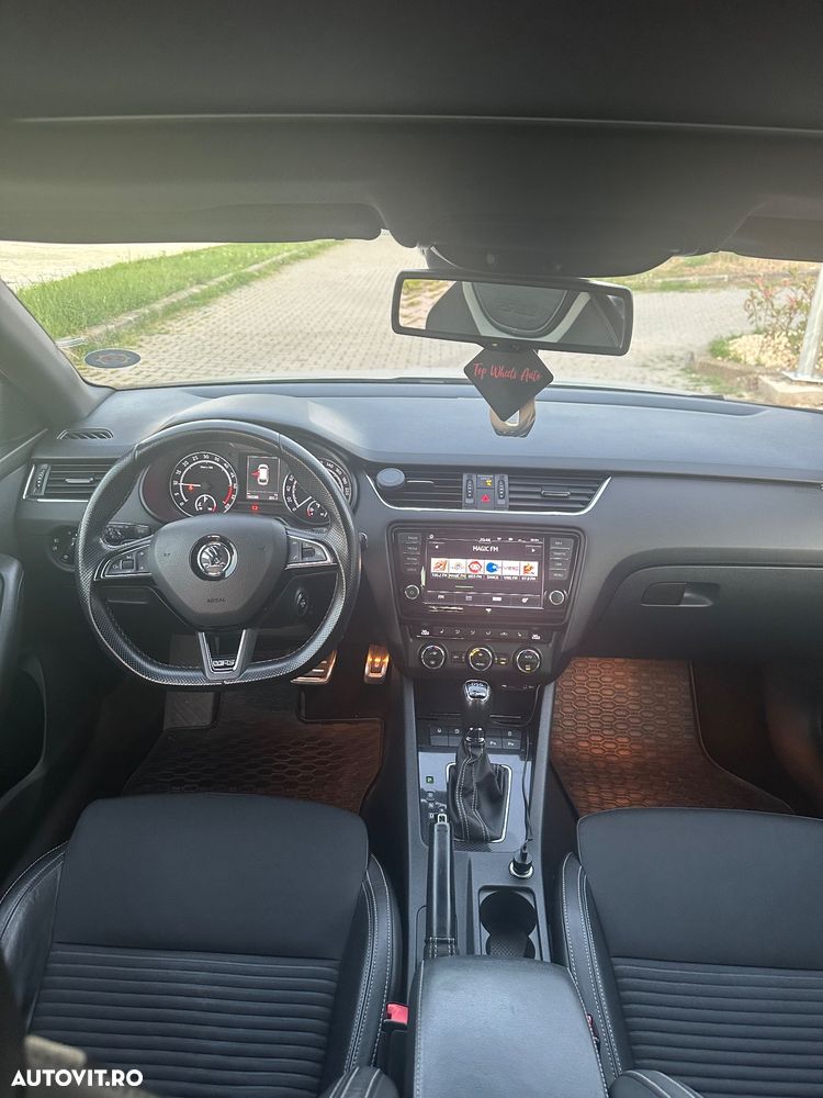 Skoda Octavia 2.0 TDI (Green tec) DSG RS - 12