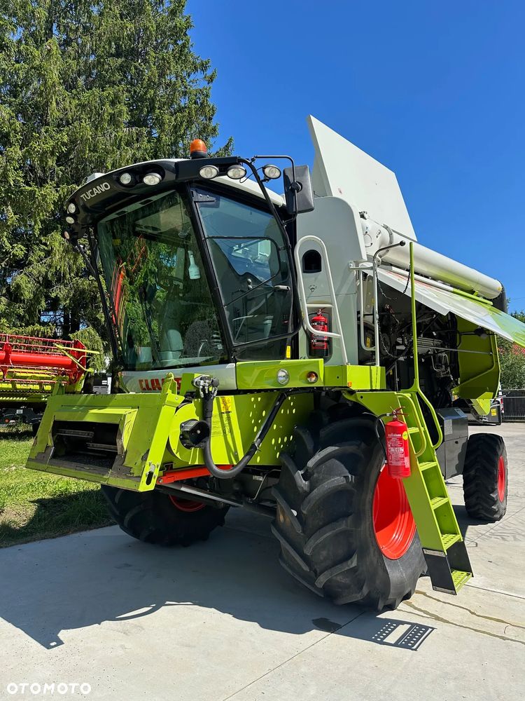 Claas TUCANO 320 - 3