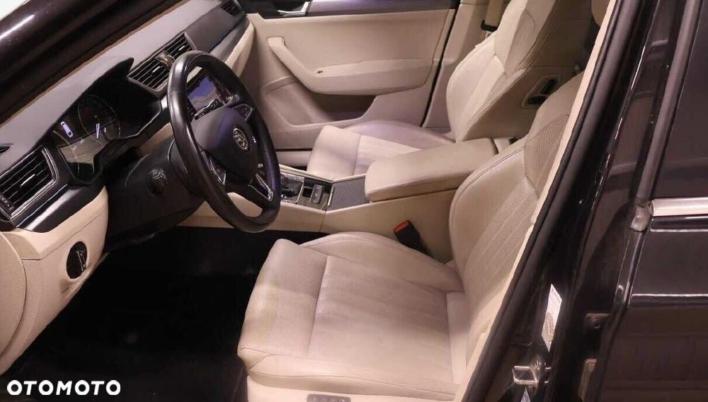 Skoda Superb 2.0 TDI 4x4 Style DSG - 5
