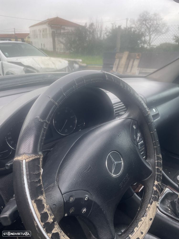 Mercedes-Benz C 220 CDI Avantgarde DPF - 2