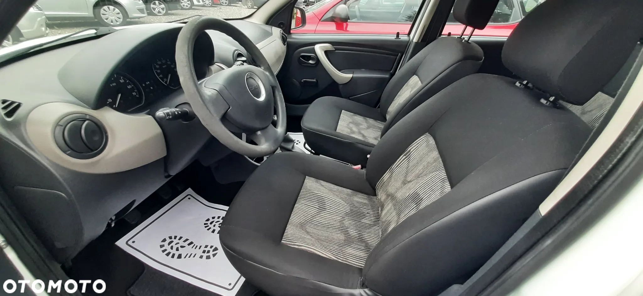 Dacia Sandero - 30